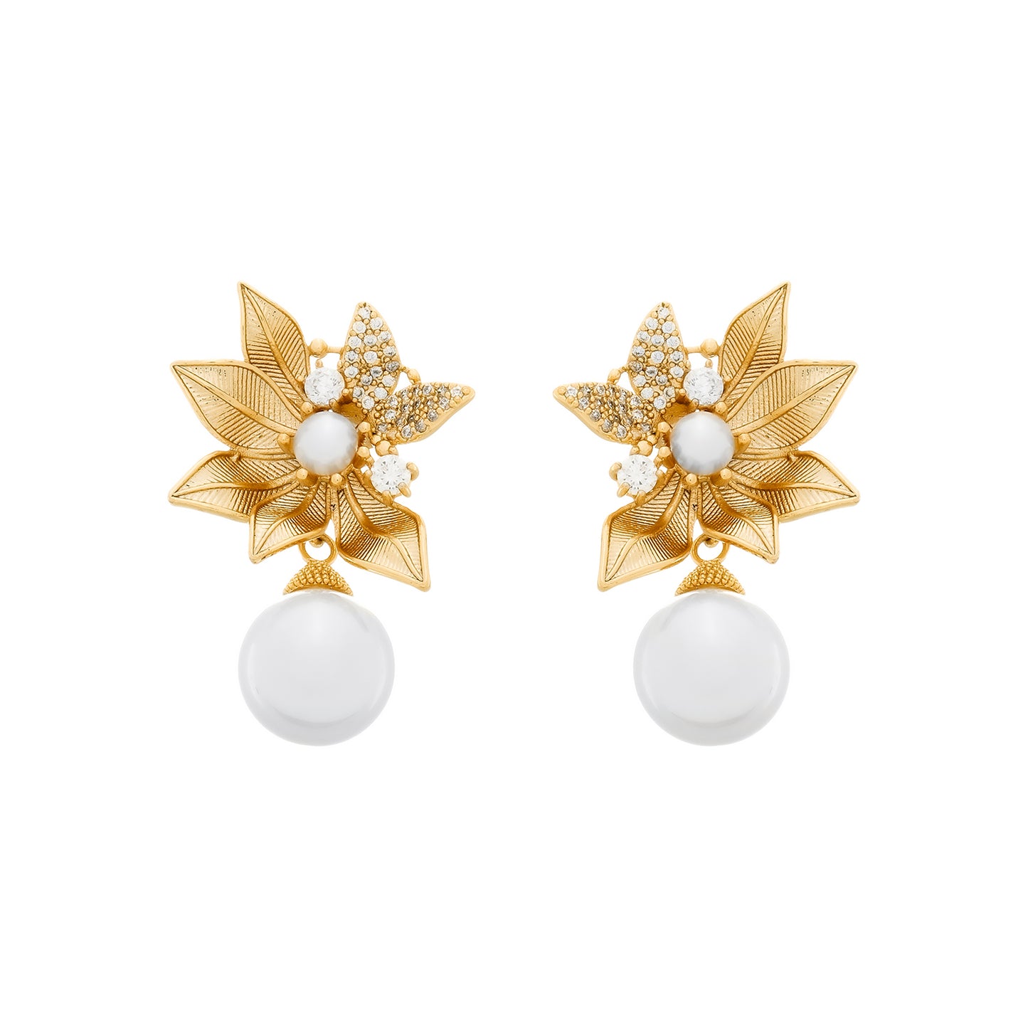 Brinco Dourado com Folhas em Zircônia e Pérolas
